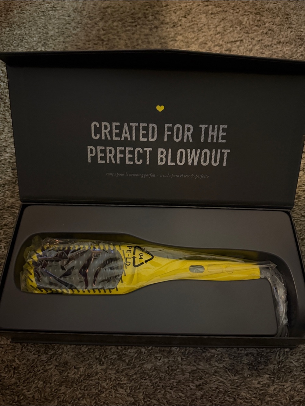 DRYBAR hair straightening brush - Picture 2 of 3